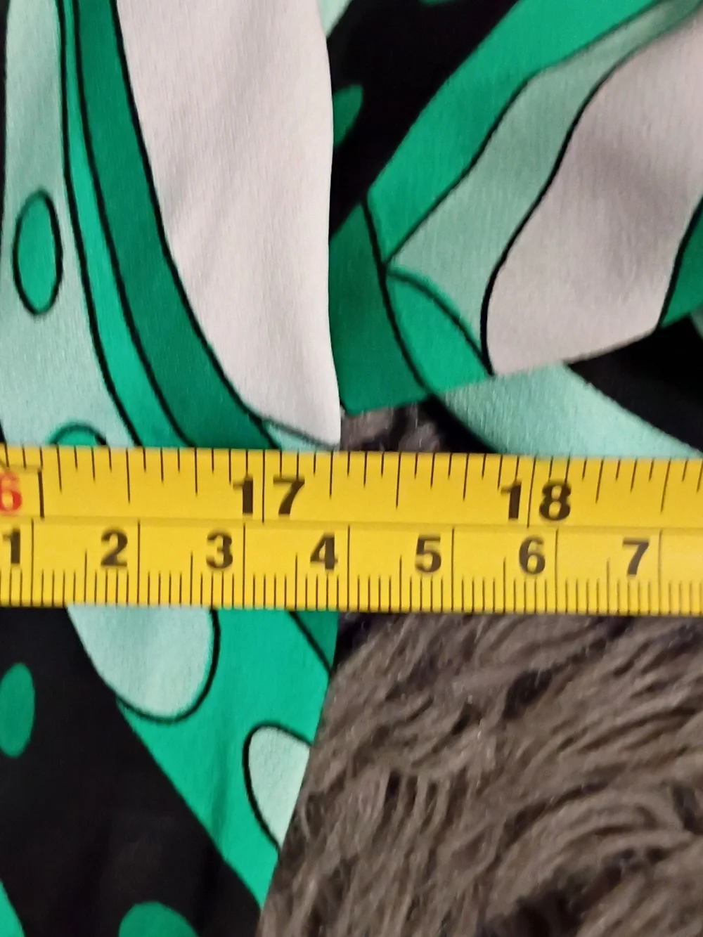 Eyeshadow Teal & Black Abstract V-Neck Tunic